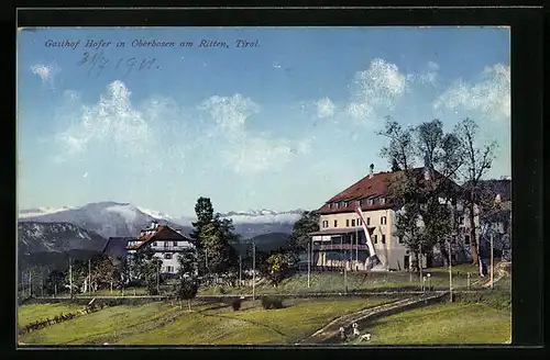 AK Oberbozen am Ritten, Gasthof Hofer mit Wiesen und Bergen