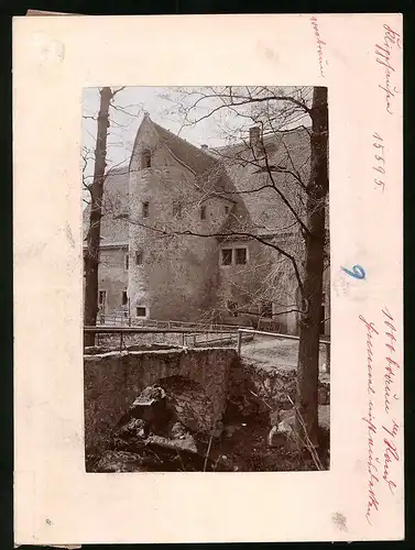 Fotografie Brück & Sohn Meissen, Ansicht Klipphausen, Blick auf das Schloss mit Steinbrücke, Rückseite mit Ansichtskarte
