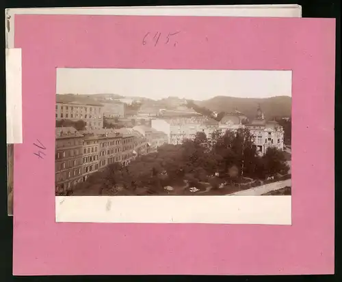 Fotografie Brück & Sohn Meissen, Ansicht Karlsbad, Blick auf die Marienbaderstrasse mit dem Kaiserbad