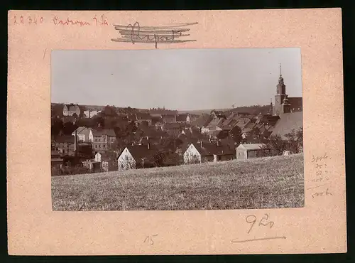 Fotografie Brück & Sohn Meissen, Ansicht Oederan i. Sa., Blick auf die Stadt mit Gasometer