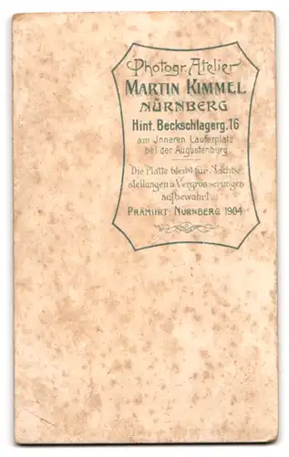 Fotografie Atelier Martin Kimmel, Nürnberg, Hint. Beckenschlagerg. 16, Mann mit Schnauzbart in Anzugjacke