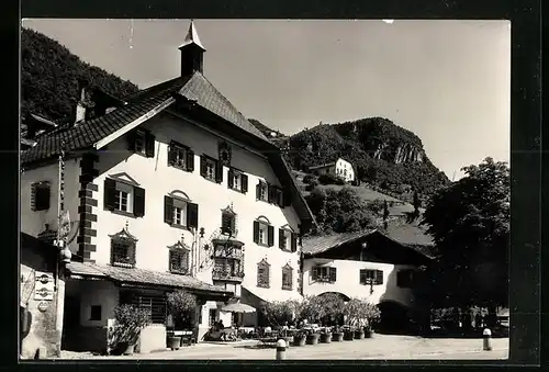 AK Atzwang bei Bozen, Gasthof Alte Post, Aussenansicht