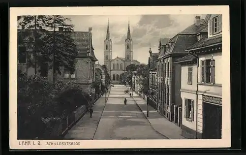 AK Lahr i. B., Strassenpartie der Schillerstarsse