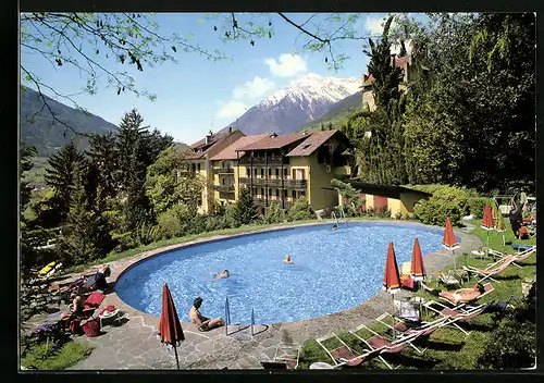 AK Dorf Tirol, Hotel Thurnergut mit Schwimmbecken, Gneidweg 19