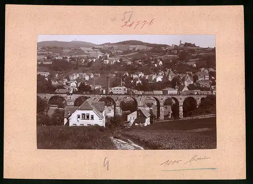 Fotografie Brück & Sohn Meissen, Ansicht Sebnitz, Partie am Eisenbahnviadukt mit Blick auf die Stadt