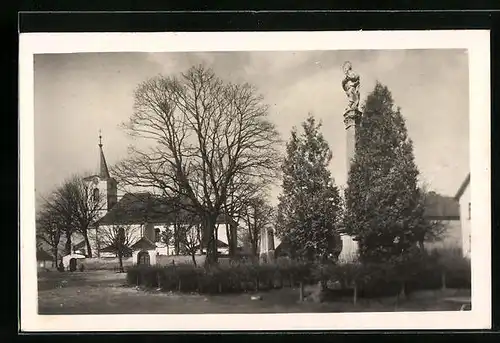 AK Nový Hrádek, Blick zur Kirche