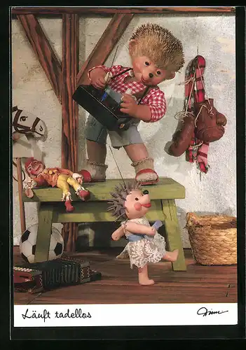 AK Mecki spielt mit seiner ferngesteuerten Puppe