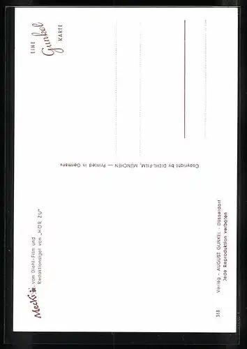 AK Meckis Frau trägt zwei Körbe voller Blumen