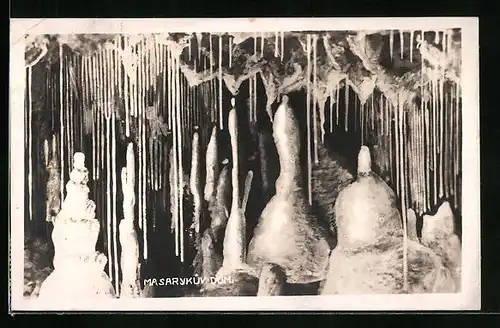 AK Macocha, Masarykuv Dom, Höhle