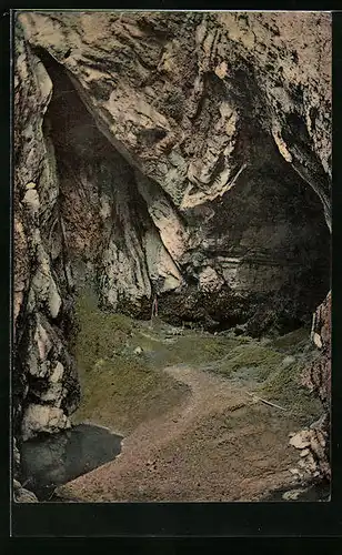 AK Macocha, Na dne Macochy, Höhle