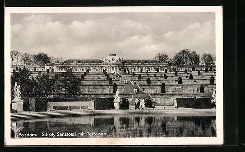 AK Potsdam, Schloss Sanssouci mit Terrassen