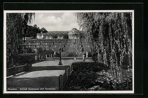 AK Potsdam, Schloss Sanssouci mit Terrassen