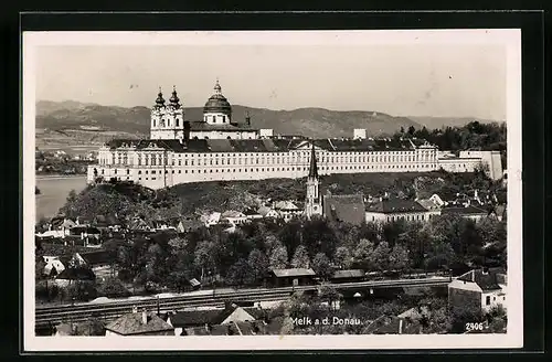 AK Melk a. d. Donau, Blick zum Kloster Melk