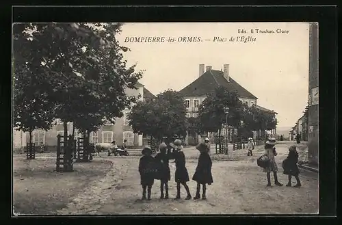AK Dompierre-les-Ormes, Place de l`Eglise