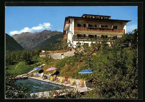 AK Schenna bei Meran, Pension Tirol mit Schwimmbecken