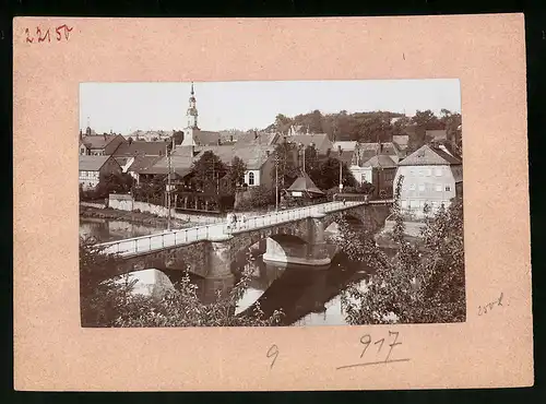 Fotografie Brück & Sohn Meissen, Ansicht Lunzenau, Flussbrücke und Gasthof Sächsischer Hof