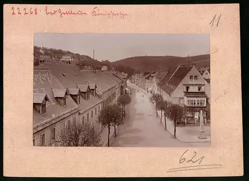 Fotografie Brück & Sohn Meissen, Ansicht Bad Gottleuba, Königsstrasse mit Wohn - und Geschäftshäusern