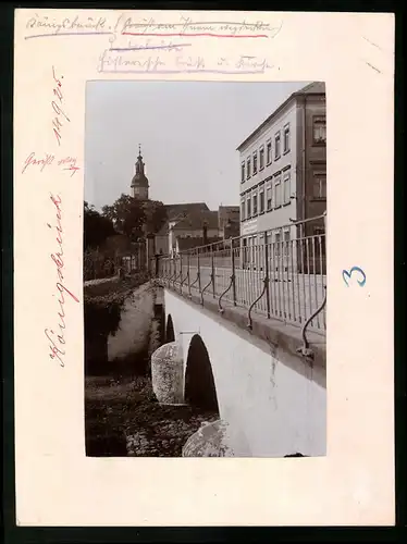 Fotografie Brück & Sohn Meissen, Ansicht Königsbrück, Fleisch & Wurtswaren-Geschäft Karl Partsch & historische Brücke