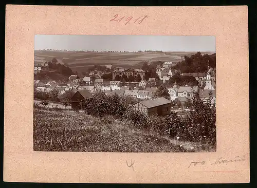 Fotografie Brück & Sohn Meissen, Ansicht Lunzenau, Blick auf den Ort mit Kirche