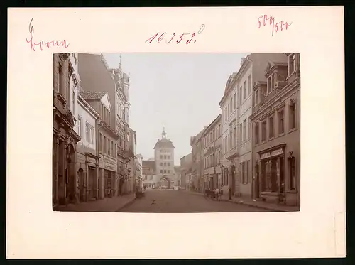 Fotografie Brück & Sohn Meissen, Ansicht Borna, Reichstrasse mit Uhrmacher Ernst Lorenz & Blick zum Reichstor