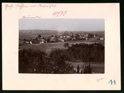 Fotografie Brück & Sohn Meissen, Ansicht Grossdorfhain, Blick auf den Ort mit Kirche