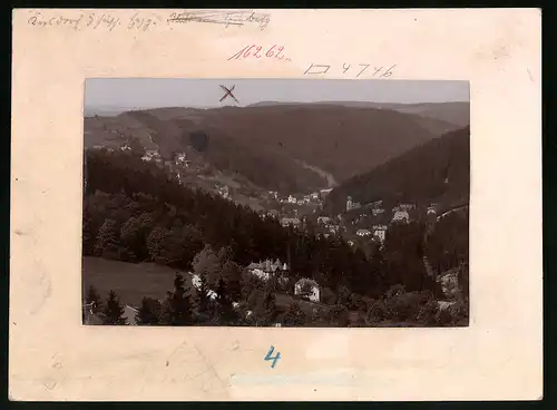 Fotografie Brück & Sohn Meissen, Ansicht Kipsdorf i. Erzg., Blick auf den Ort vom Spitzberg aus gesehen