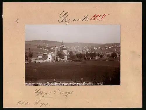 Fotografie Brück & Sohn Meissen, Ansicht Geyer i. Erzg., Blick auf den Ort mit der Laurentiuskirche