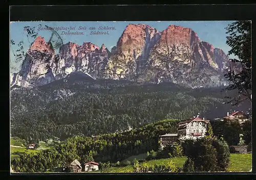 AK Seis a. Schlern, Hotel Santnerspitze mit Bergpanorama