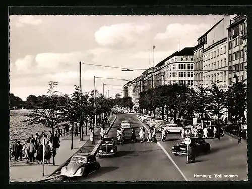 AK Hamburg, Ballindamm mit Passanten und Autoverkehr