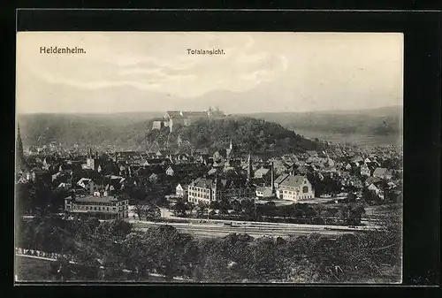 AK Heidenheim, Totalansicht mit Schloss und Bahnhof