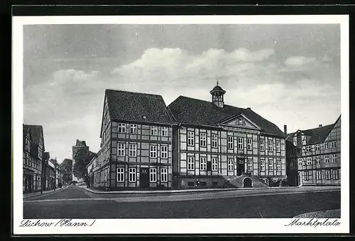 AK Lüchow bei Hann., Fachwerk am Marktplatz