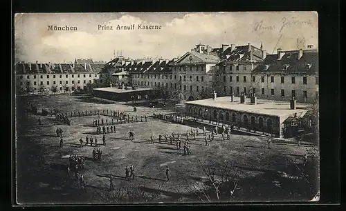 AK München, Prinz Arnulf Kaserne mit Exerzierplatz