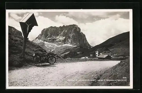AK Passo di Gardena, Panorama verso il Sassolungo