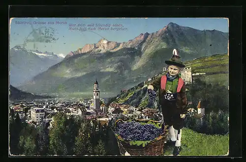 AK Meran, Ortsansicht vor Bergpanorama, Tiroler Trachtenjunge