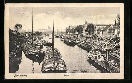 AK Magdeburg, Frachtschiffe im Hafen