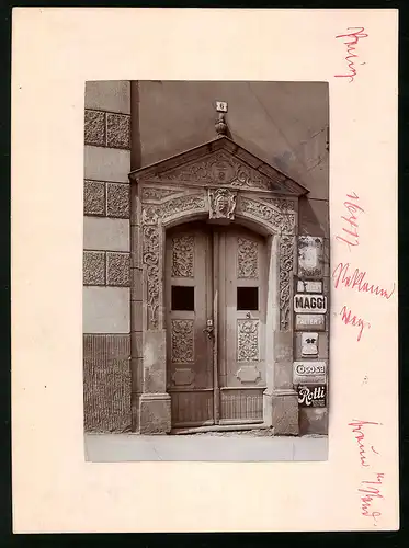 Fotografie Brück & Sohn Meissen, Ansicht Penig, Portal Lutherstrasse 6, Email-Schilder Maggi, Kathreiners, Rotti, Cocosa