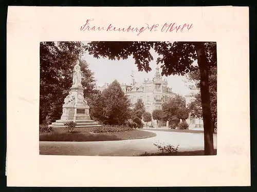 Fotografie Brück & Sohn Meissen, Ansicht Frankenberg, Denkmal im Friedenspark