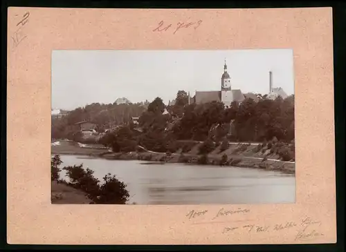 Fotografie Brück & Sohn Meissen, Ansicht Nerchau a. Mulde, Blick über die Mulde auf die Stadt