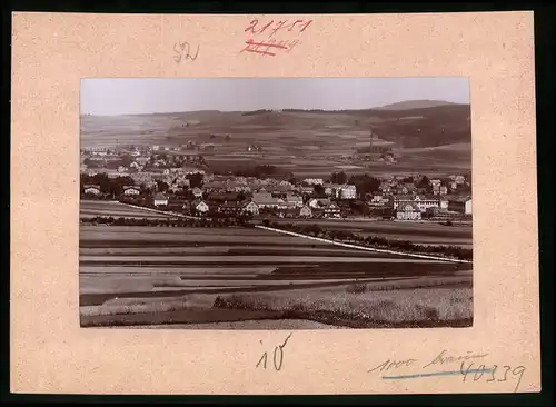 Fotografie Brück & Sohn Meissen, Ansicht Neustadt i. Sa., Ortsansicht mit Fabriken