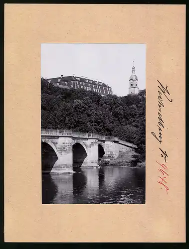 Fotografie Brück & Sohn Meissen, Ansicht Wechselburg, Blick auf das Schloss mit der Muldenbrücke