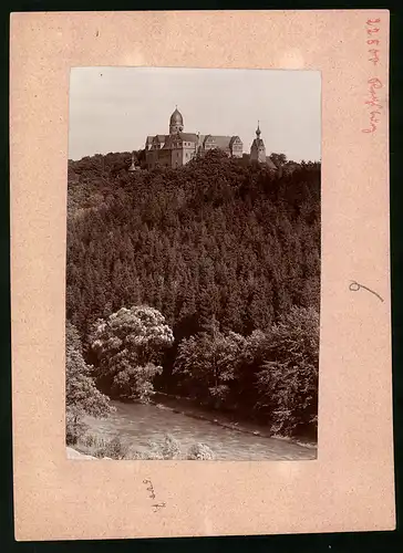 Fotografie Brück & Sohn Meissen, Ansicht Rochsburg, Blick auf das Schloss mit Muldenpartie