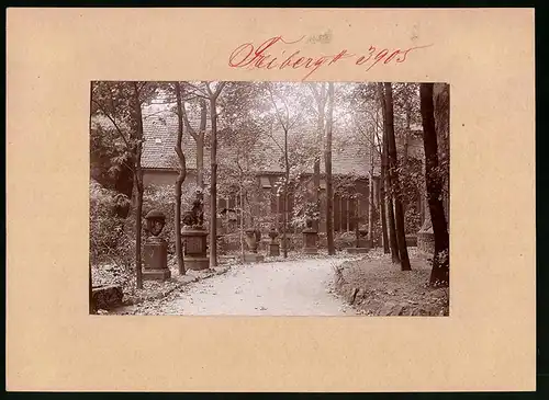 Fotografie Brück & Sohn Meissen, Ansicht Freiberg i. Sa., Partie auf dem alten Domfriedhof