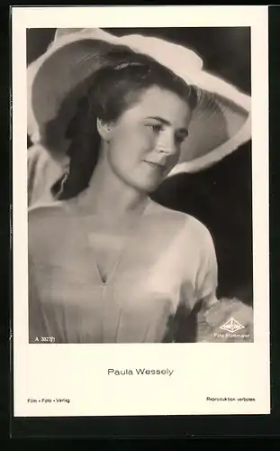 AK Schauspielerin Paula Wessely mit Hut