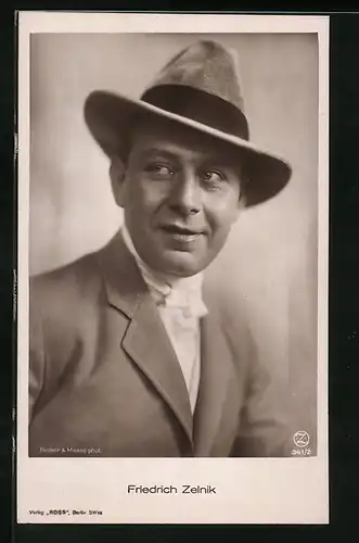 AK Schauspieler Friedrich Zelnik mit Hut blickt zur Seite