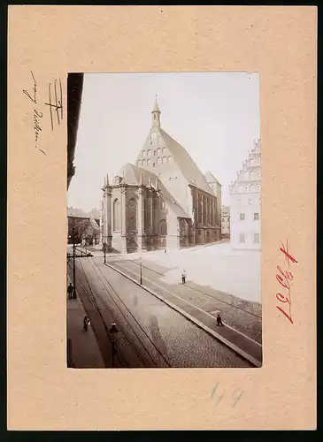 Fotografie Brück & Sohn Meissen, Ansicht Freiberg i. Sa., Strassenpartie mit Strassenbahngleisen am Dom