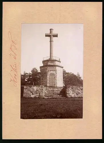 Fotografie Brück & Sohn Meissen, Ansicht Köslin, Blick auf das Denkmal auf dem Gollen