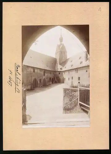Fotografie Brück & Sohn Meissen, Ansicht Rochsburg, Blick in den Zweiten Schlosshof
