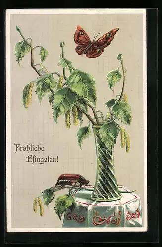 Präge-AK Schmetterling und Maikäfer mit Zweigen in einer Vase - Pfingstgruss