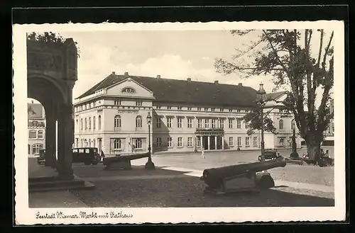 AK Wismar, Geschütze auf dem Markt, Rathaus