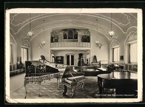 AK München, Musiksaal des Deutschen Museums